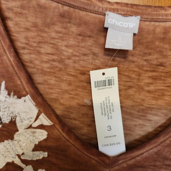 Chico's Rum Caramel Pigmented Top With Floral Accent...Sz.3, Long Sleeve - Picture 3 of 5